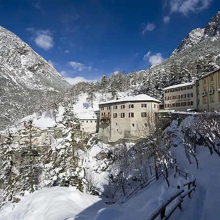 Готель Qc Bagni Vecchi 4*