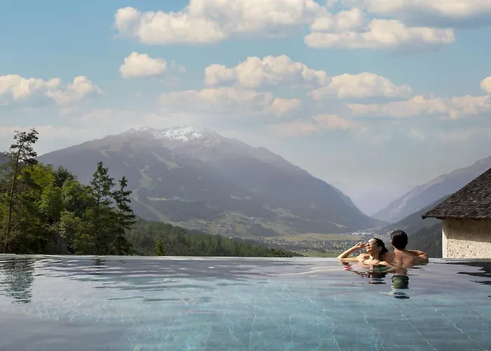 Qc Bagni Vecchi Готель 4*