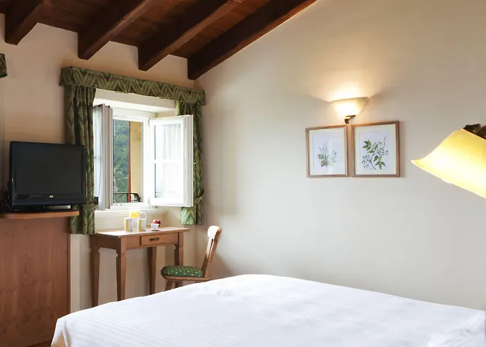 Qc Bagni Vecchi Готель 4*