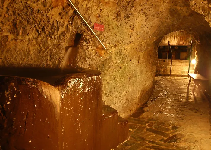 Qc Bagni Vecchi Готель 4*