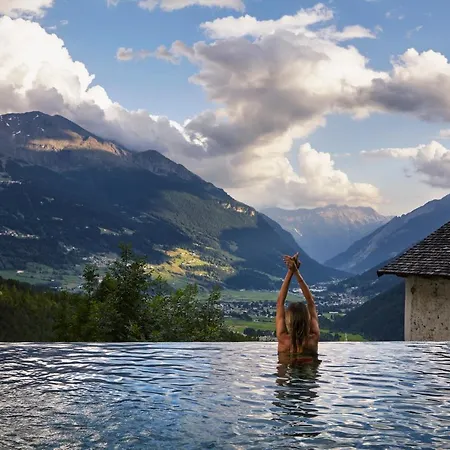 Hotel Qc Bagni Vecchi 4*