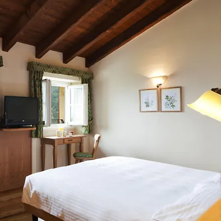 Qc Bagni Vecchi Hotel 4*