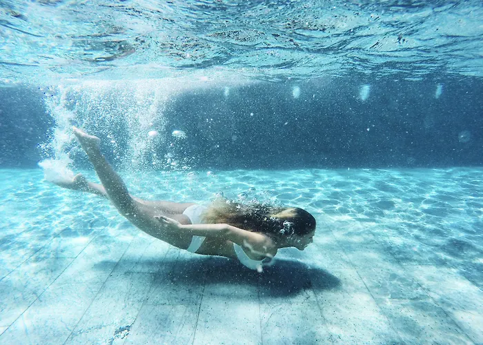 Qc Bagni Vecchi בורמיו